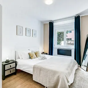 Charming Iii Apartamento